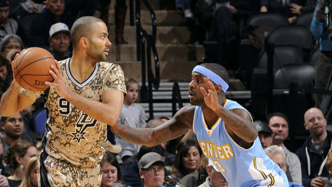 鲍曼：不关心诺伊尔是否重返德国队；人们似乎不尊重他的决定（鲍曼：不在意诺伊尔是否重返德国队，外界并未尊重他的选择）