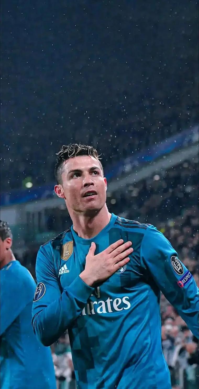 英媒：莱斯特城已通知员工，俱乐部在圣诞节前不会发放月薪（英媒：莱斯特城通知员工，圣诞节前月薪将暂缓发放）