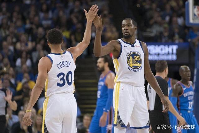 NBA官方：威少在对阵活塞的比赛中假摔，被罚款2000美元（NBA通报：威少因对阵活塞假摔被罚款2000美元）