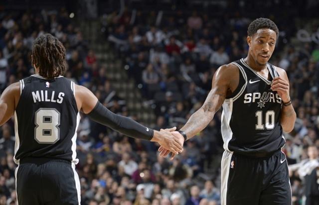 武汉盛帆黄鹤女篮斩获三连胜，队长王佳琦砍下本赛季首个“三双”（武汉盛帆黄鹤女篮豪取三连胜，队长王佳琦收获赛季首个三双）