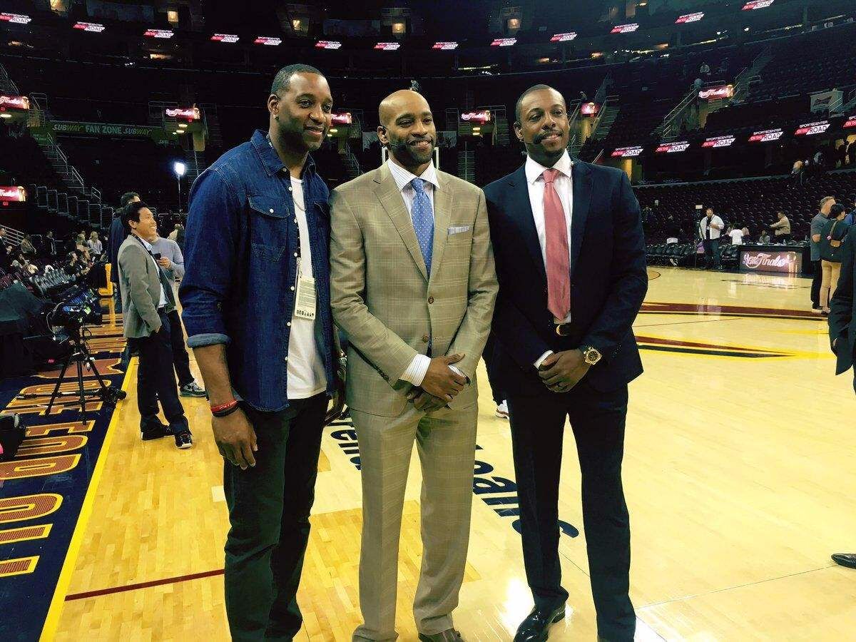 谁更胜一筹？美媒对比凯尔特人和湖人队史荣誉及数据（美媒对比湖人与凯尔特人队史荣誉与数据，谁占上风？）