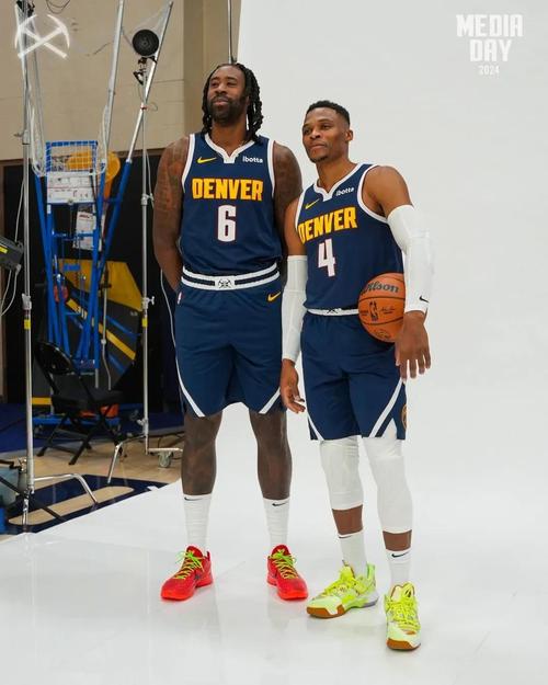 亚历山大称马刺强于雷霆，强调团队需提升（亚历山大：马刺强过雷霆，球队需要提升）