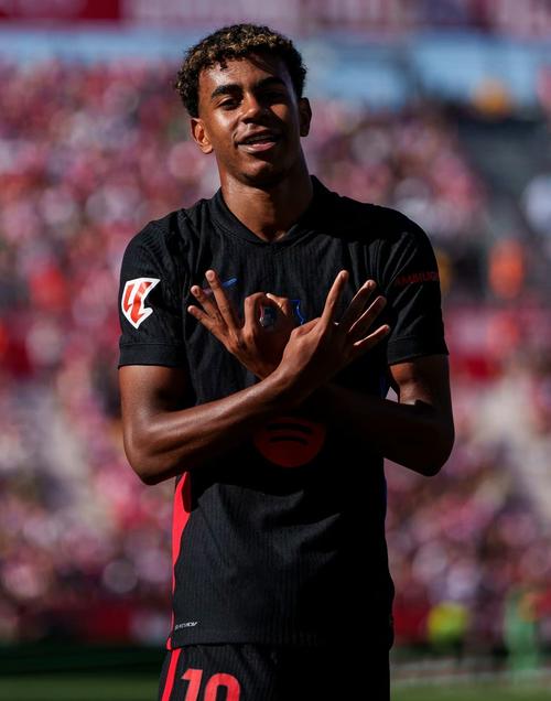 56分追平约基奇生涯第二高分 第一高分61分的对手也是森林狼（56分平约基奇生涯次高纪录，其61分最高同样对阵森林狼）