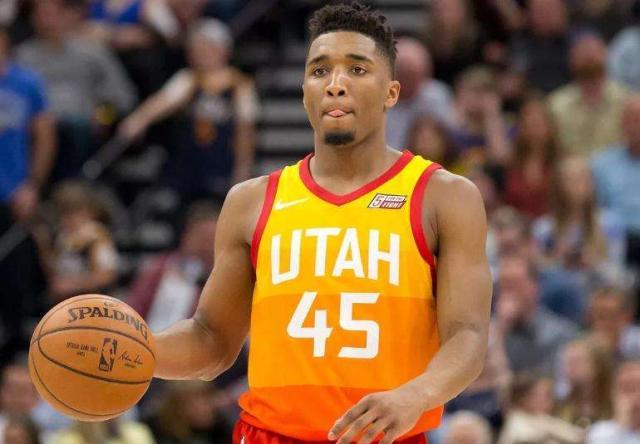 复出惨吞三连败！东契奇25+5+7集锦：全场6失误难辞其咎（回归仍难阻三连败！东契奇25分5板7助集锦：6次失误成关键败笔）