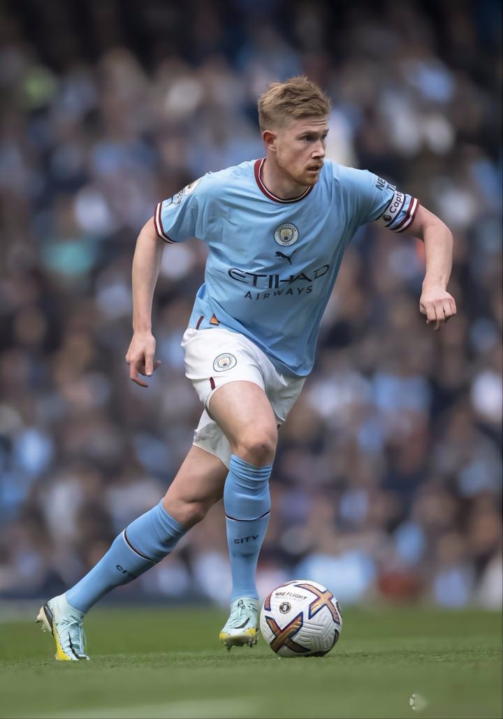 詹姆斯本场出现3失误，圣诞大战失误数超科比升至第一（詹姆斯此役3次失误，圣诞大战失误总数超越科比升至第一）